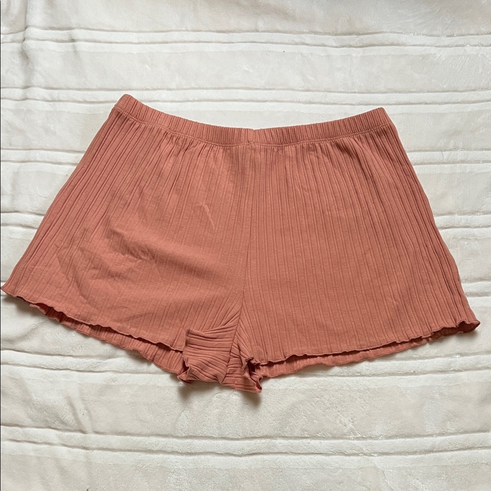Love Tree Women's Pleated Shorts in Rust
